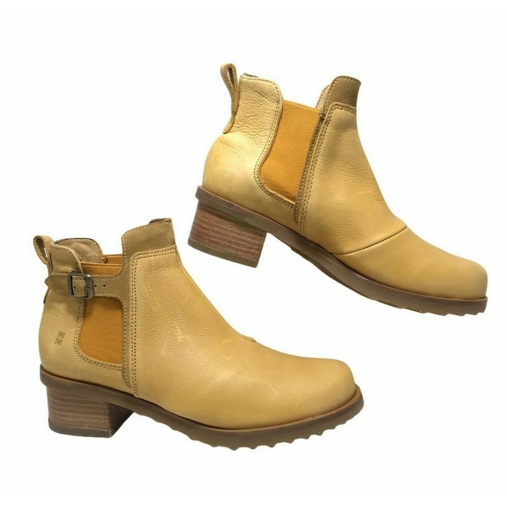 NEW El Naturalista Leather Chelsea Ankle Boots